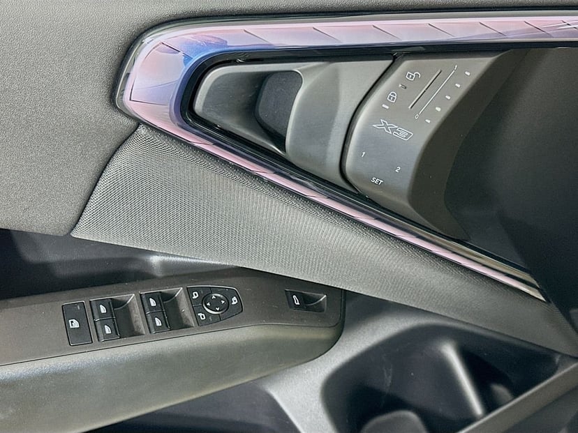 2025 BMW X3 - Image 16
