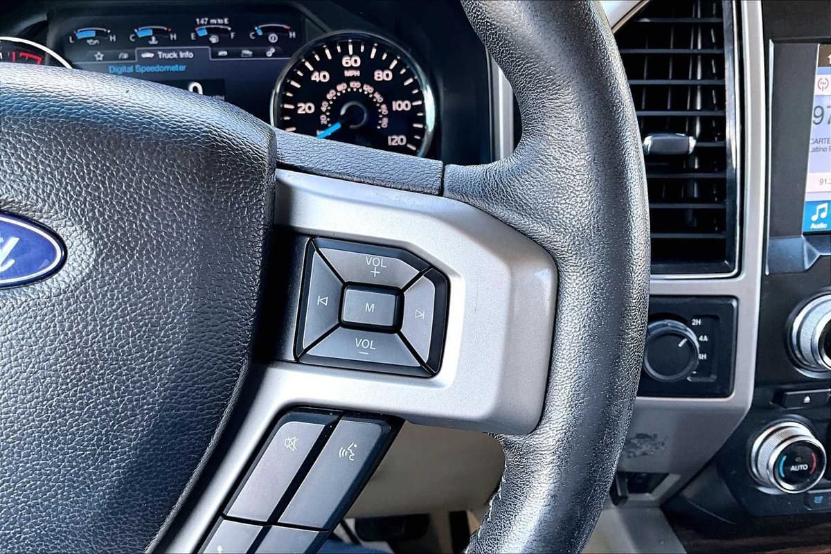 2017 Ford F-150 - Image 24