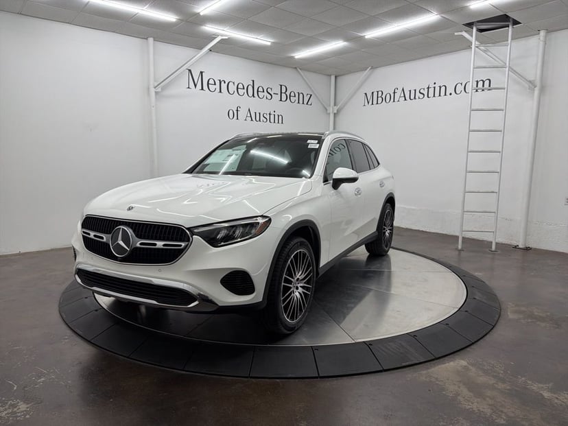 2026 Mercedes-Benz GLC - Image 3