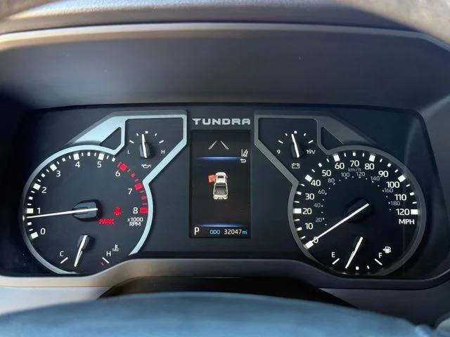 2023 Toyota Tundra - Image 18