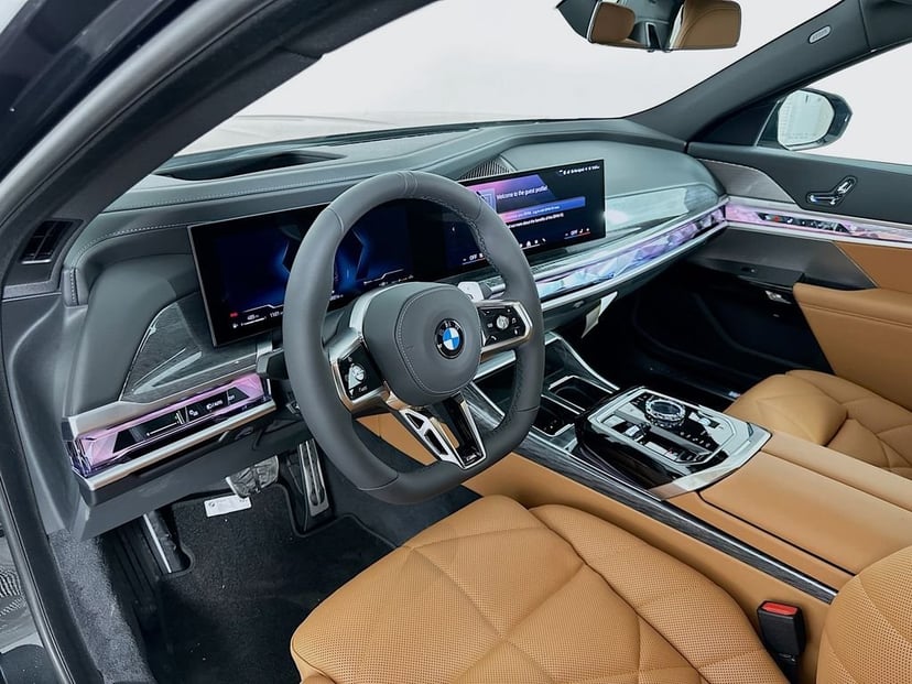 2025 BMW 7 Series - Image 9