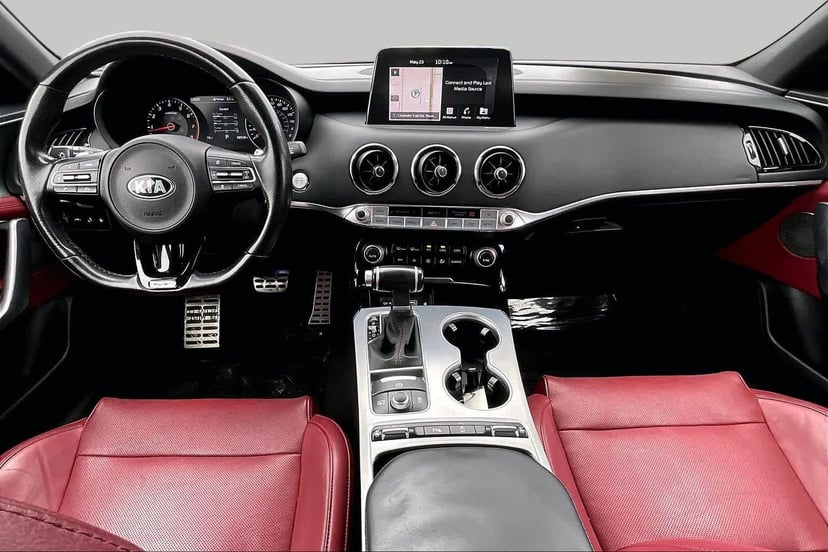 2019 Kia Stinger - Image 16