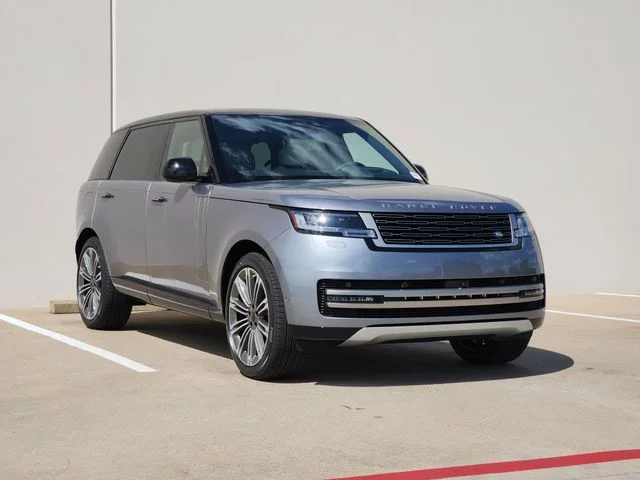 2026 Land Rover Range Rover - Image 2