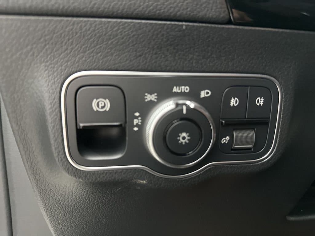 2026 MERCEDES-BENZ GLA - Image 19