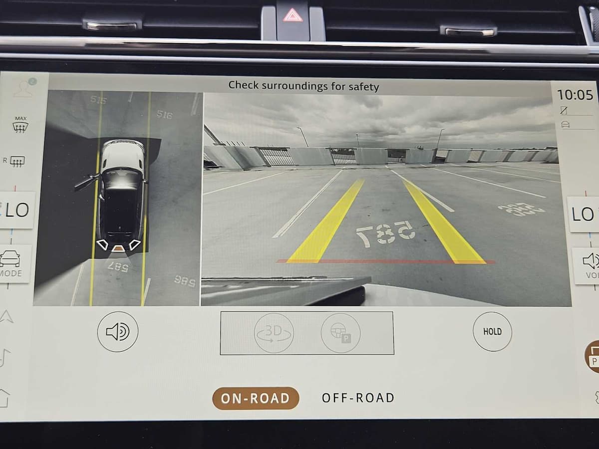 2025 Land Rover Range Rover Velar - Image 17