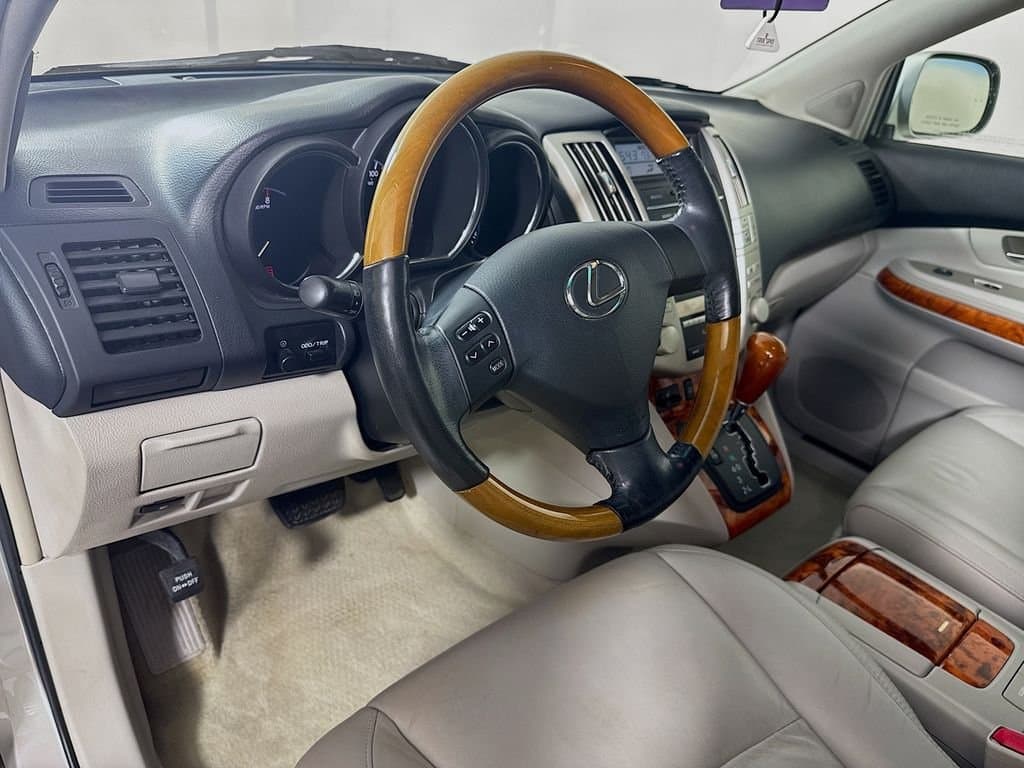 2007 LEXUS RX - Image 10