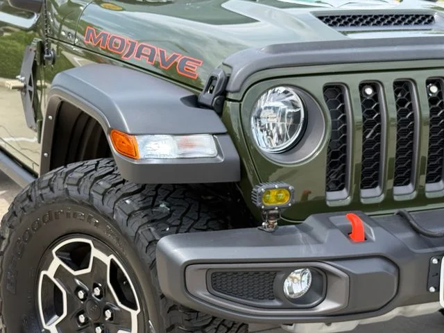 2023 Jeep Gladiator - Image 3