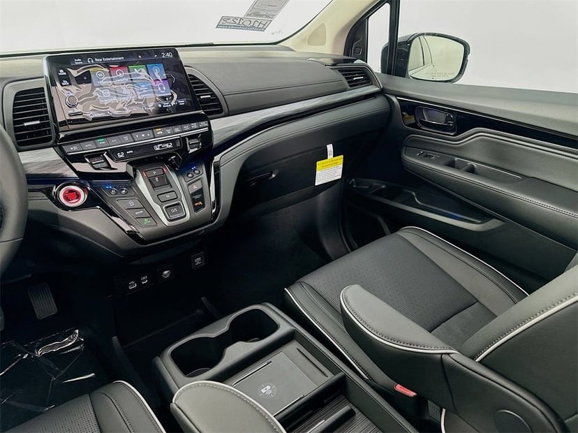 2026 Honda Odyssey - Image 34