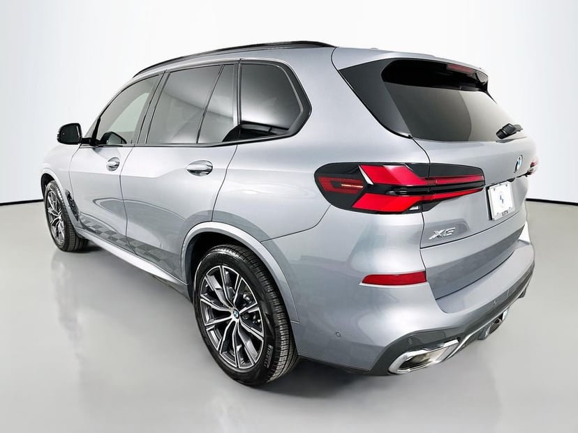 2025 BMW X5 - Image 7