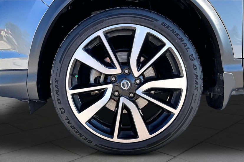 2017 Nissan Rogue Sport - Image 11