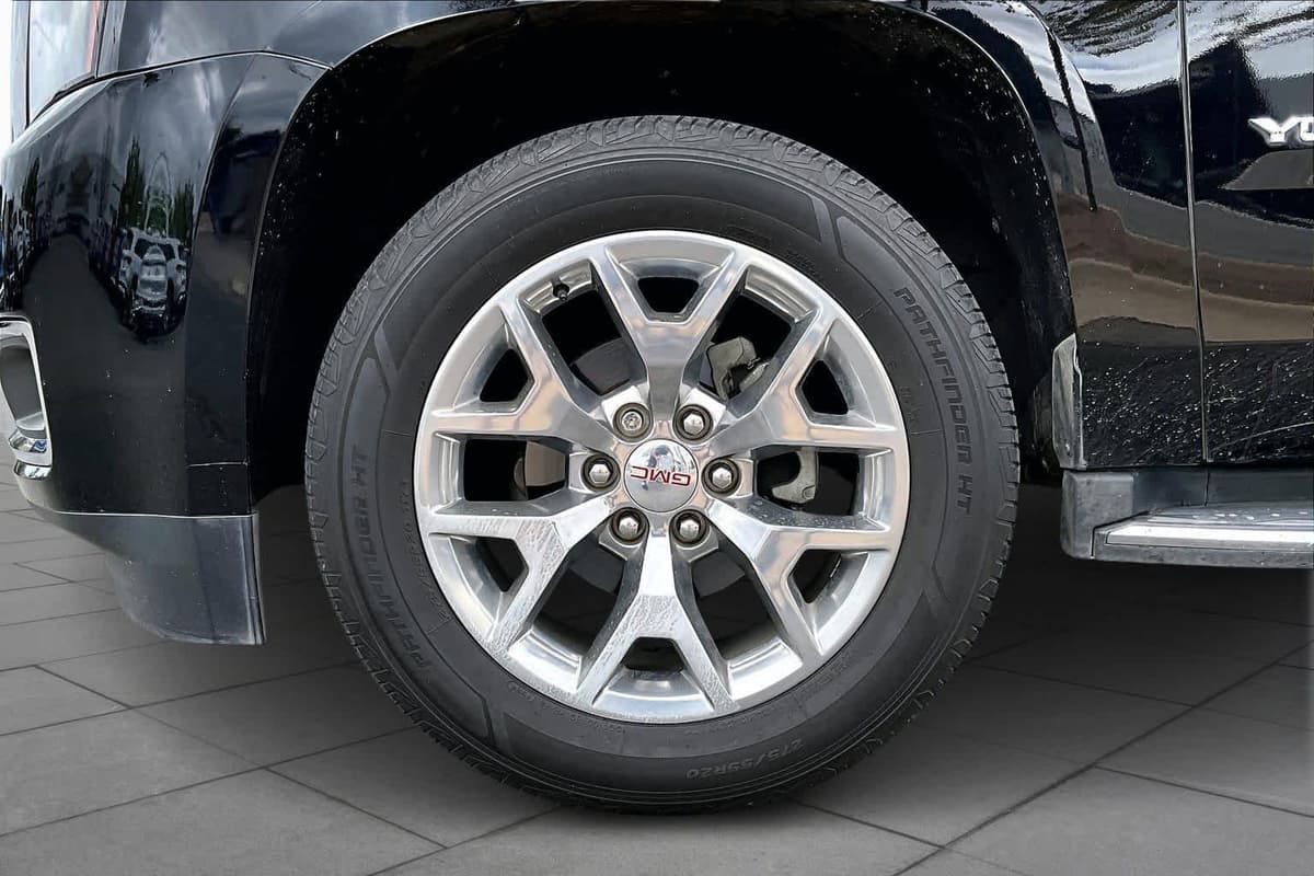 2018 GMC Yukon - Image 11