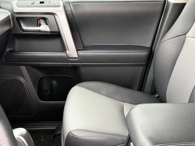 2023 Toyota 4RUNNER - Image 14