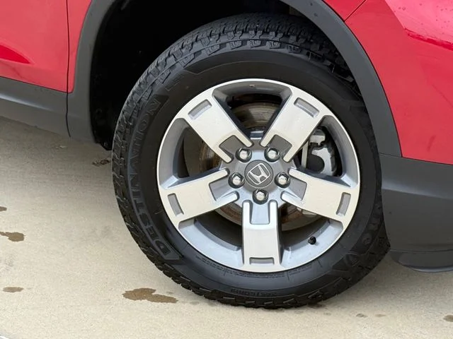 2025 Honda Ridgeline - Image 2