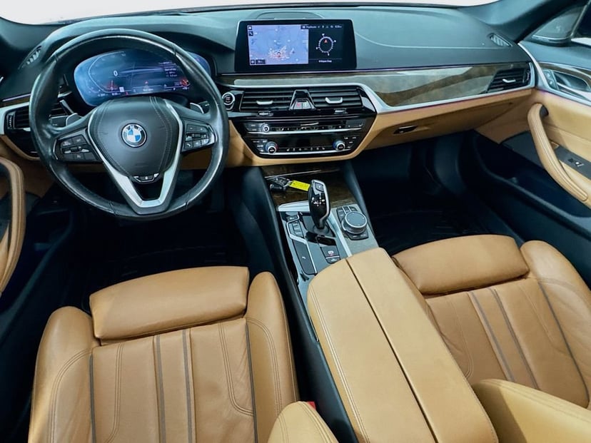 2020 BMW 5 Series - Image 29