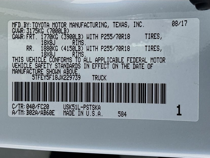 2018 Toyota Tundra - Image 32