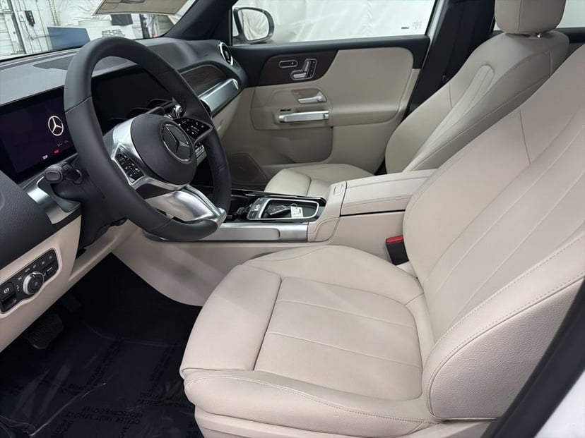 2026 Mercedes-Benz GLB - Image 14