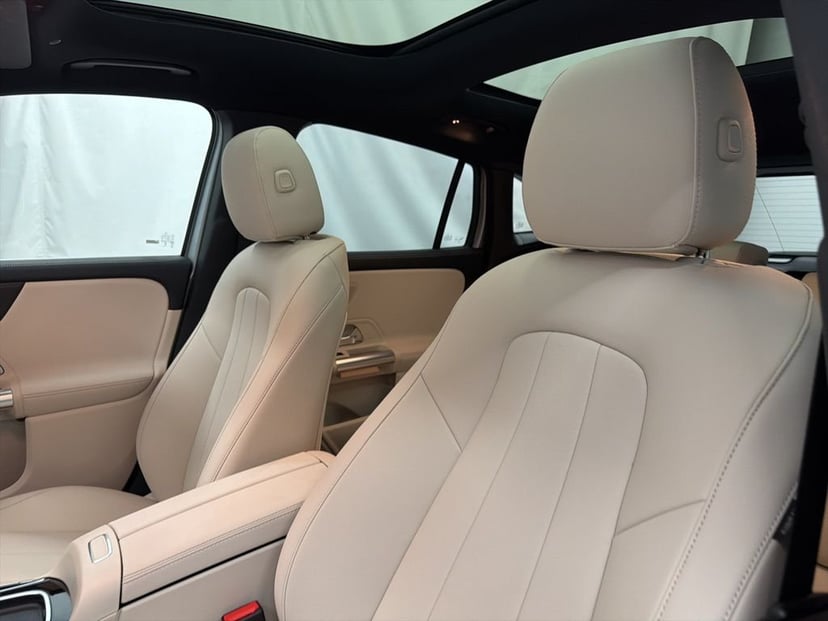 2026 Mercedes-Benz GLA - Image 13
