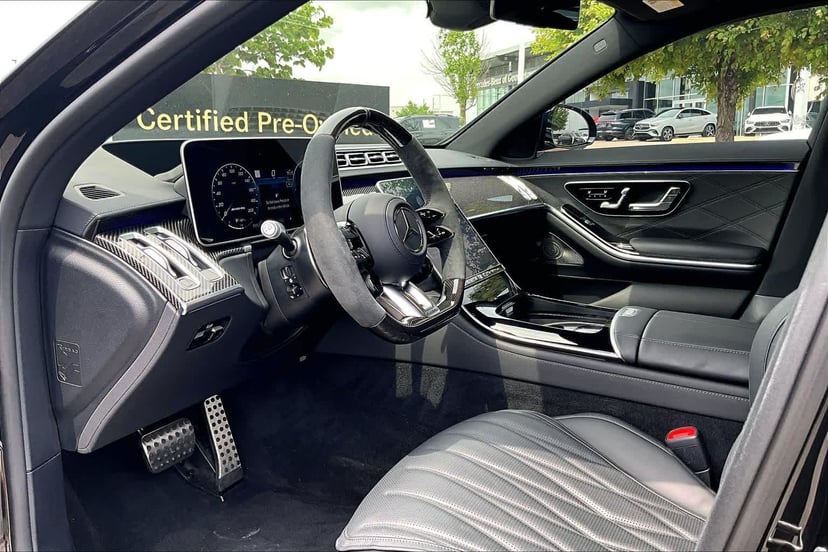 2025 Mercedes-Benz AMG® S 63 E - Image 15