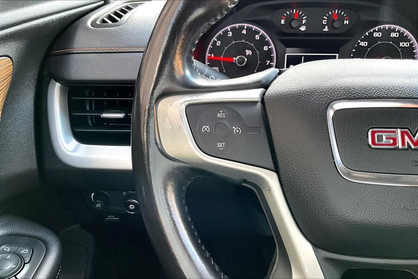 2018 GMC Terrain - Image 24