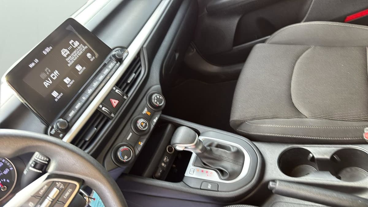 2020 Kia Forte - Image 14