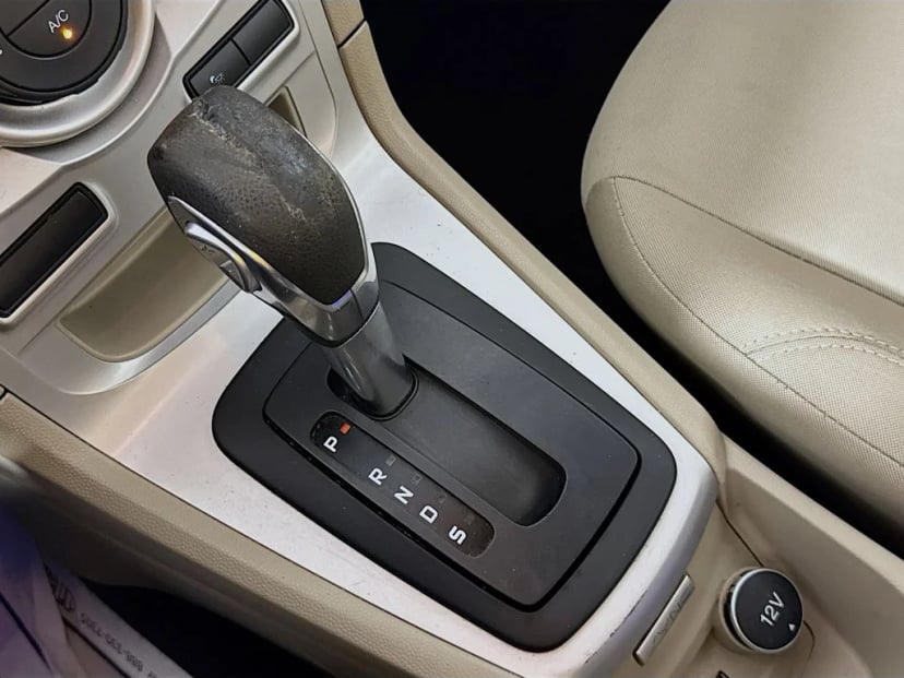 2017 Ford Fiesta - Image 18