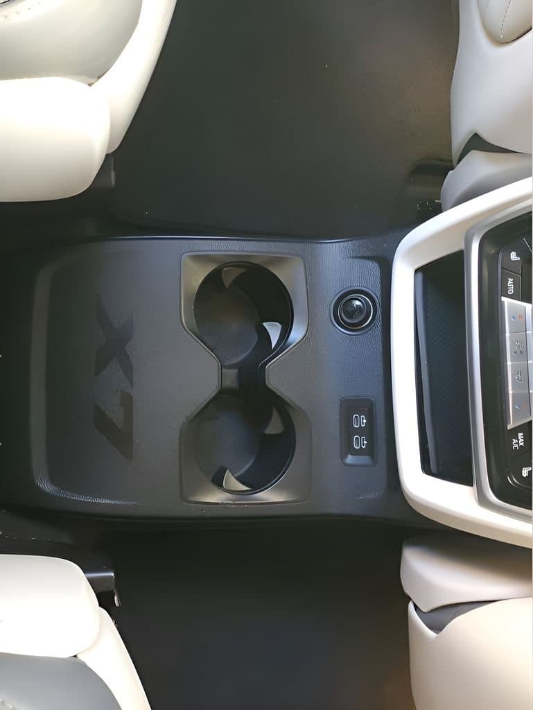 2023 BMW X7 - Image 22