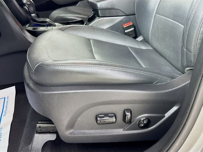 2017 Hyundai Santa Fe Sport - Image 24