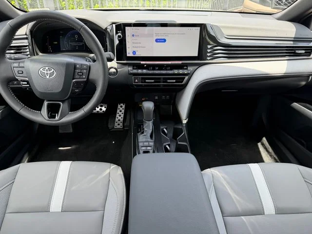 2026 Toyota Camry - Image 24