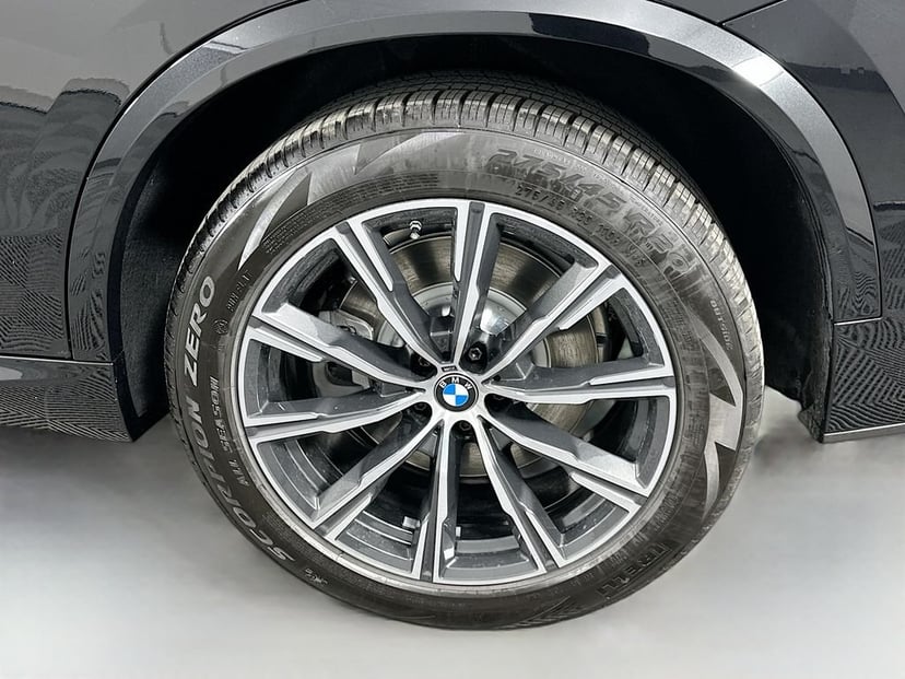 2026 BMW X5 - Image 23