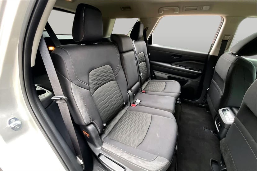 2025 Nissan Pathfinder - Image 20