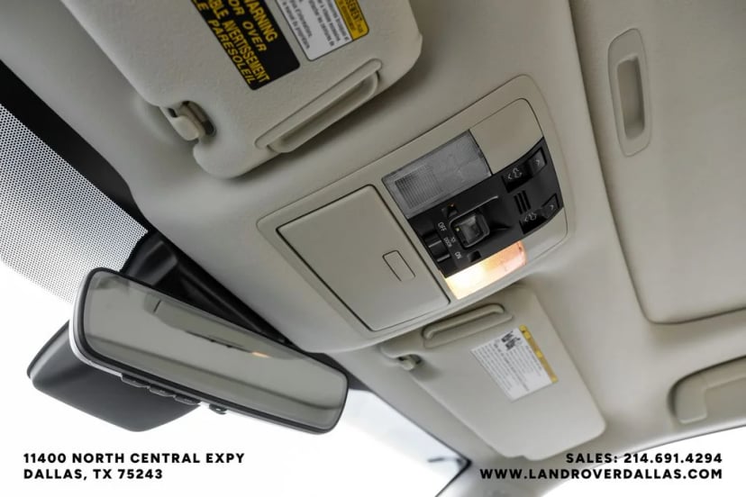 2023 Lexus GX - Image 23