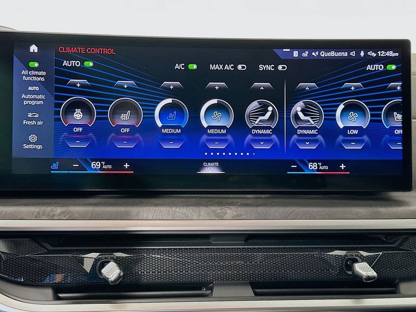 2023 BMW X7 - Image 16