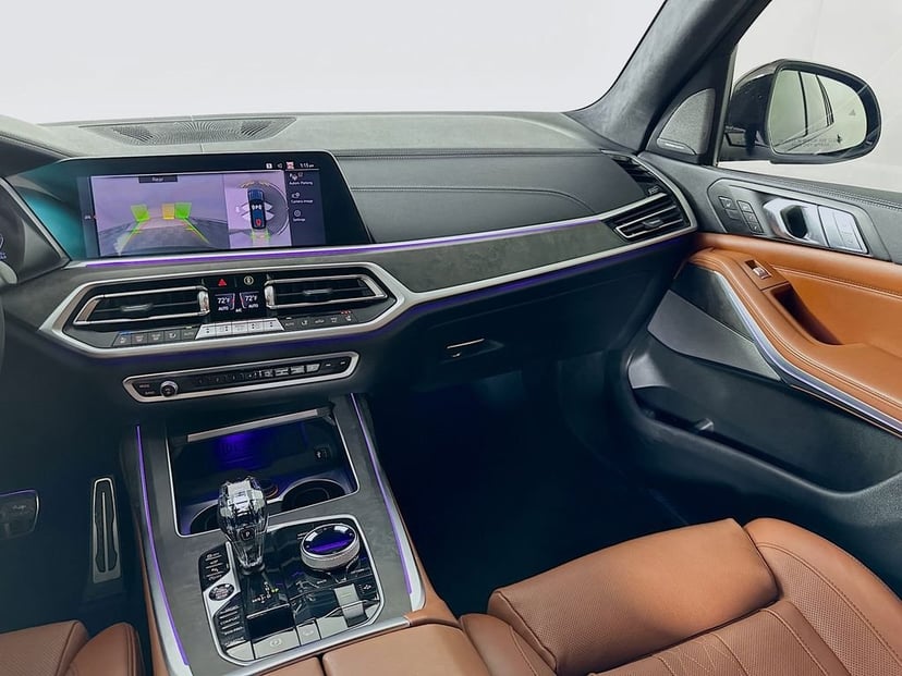 2022 BMW X7 - Image 24