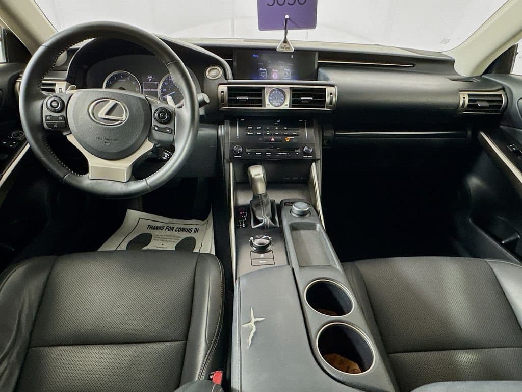 2014 LEXUS IS - Image 27