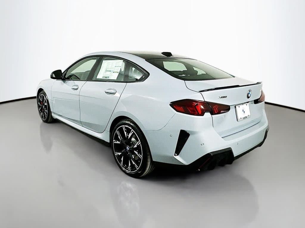 2026 BMW 2 Series - Image 7