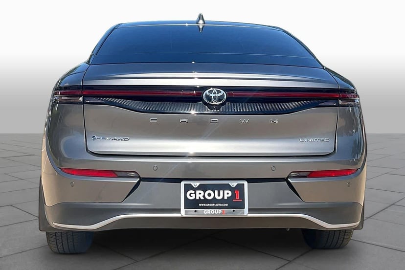 2024 Toyota Crown - Image 5
