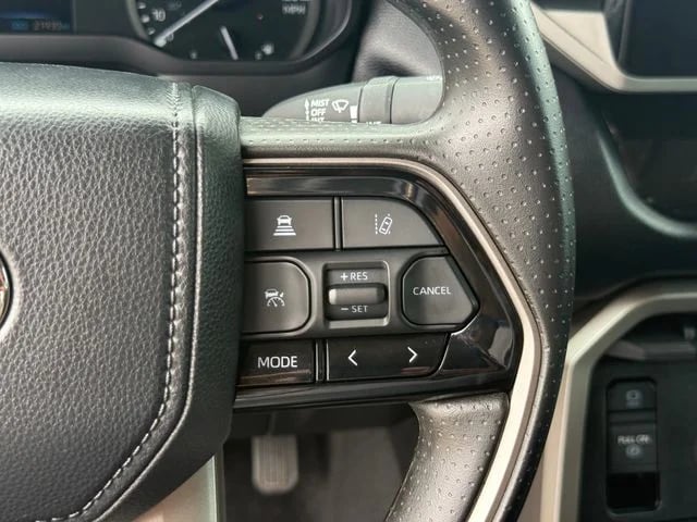 2024 Toyota Tundra - Image 18