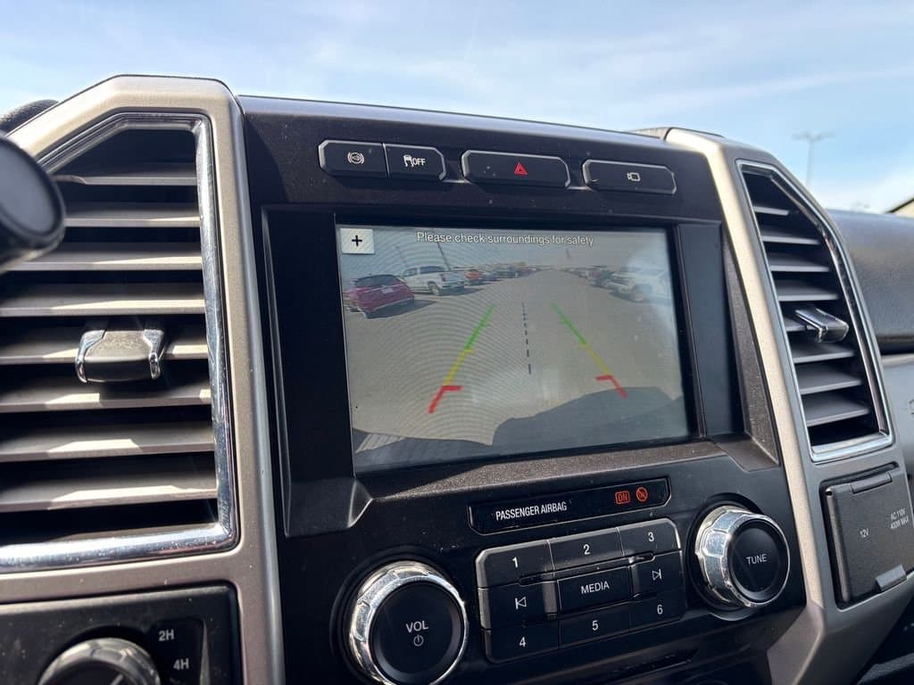 2017 Ford F-350SD - Image 18