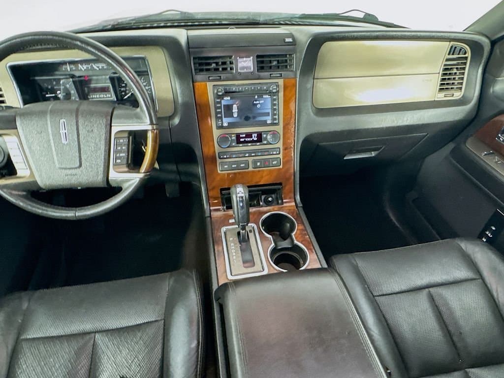 2013 LINCOLN Navigator - Image 28