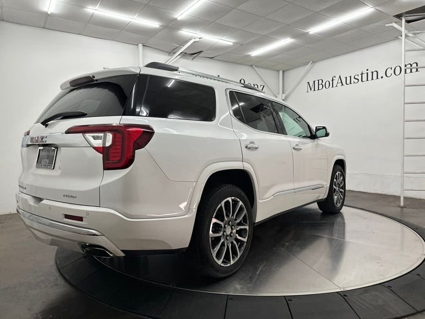 2021 GMC Acadia - Image 5