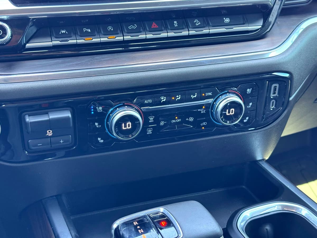 2023 GMC Sierra 1500 - Image 28