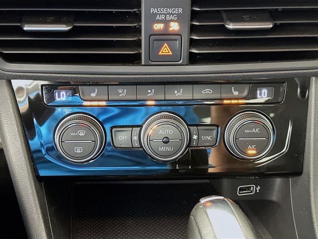 2019 Volkswagen Jetta - Image 15