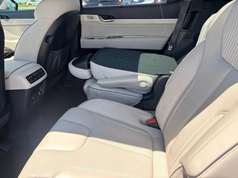 2023 Hyundai Palisade - Image 26