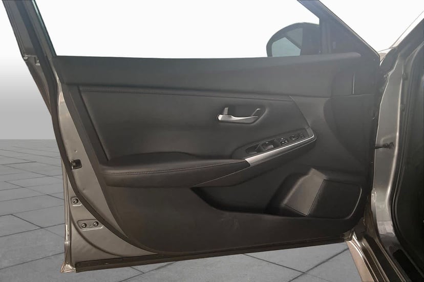 2021 Nissan Sentra - Image 19