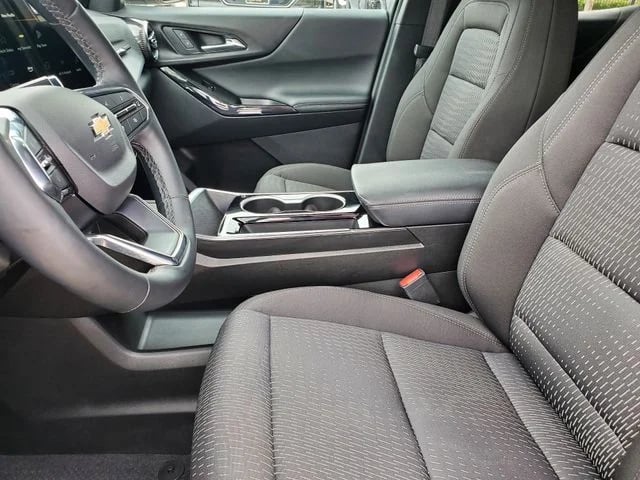 2025 Chevrolet Equinox - Image 10