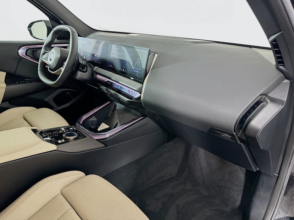 2025 BMW X3 - Image 28