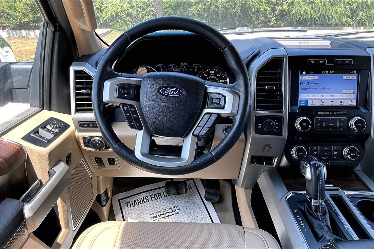 2017 Ford F-150 - Image 5