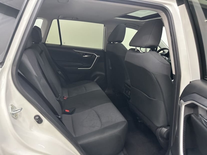 2024 Toyota RAV4 - Image 23