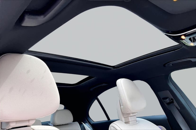 2026 Mercedes-Benz C 300 - Image 14