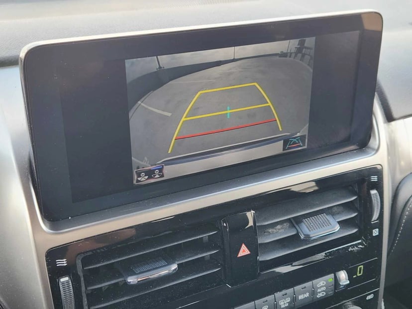 2023 Lexus GX 460 - Image 13